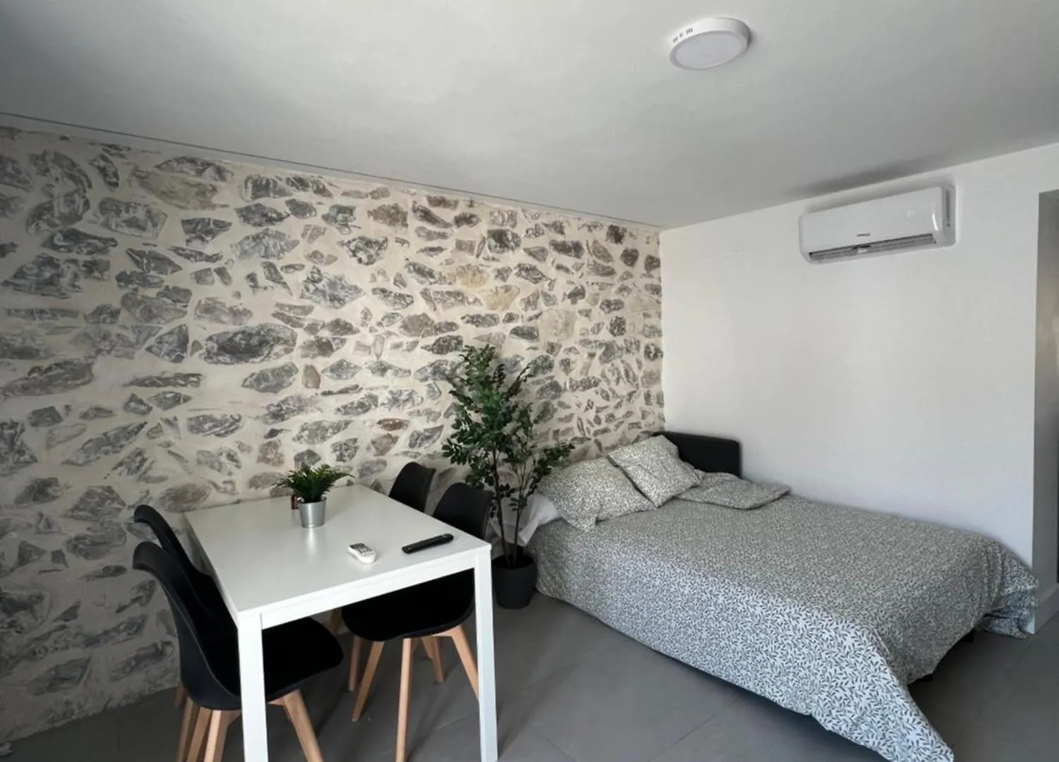 Apartamento Matias De Cazorla By Clabao